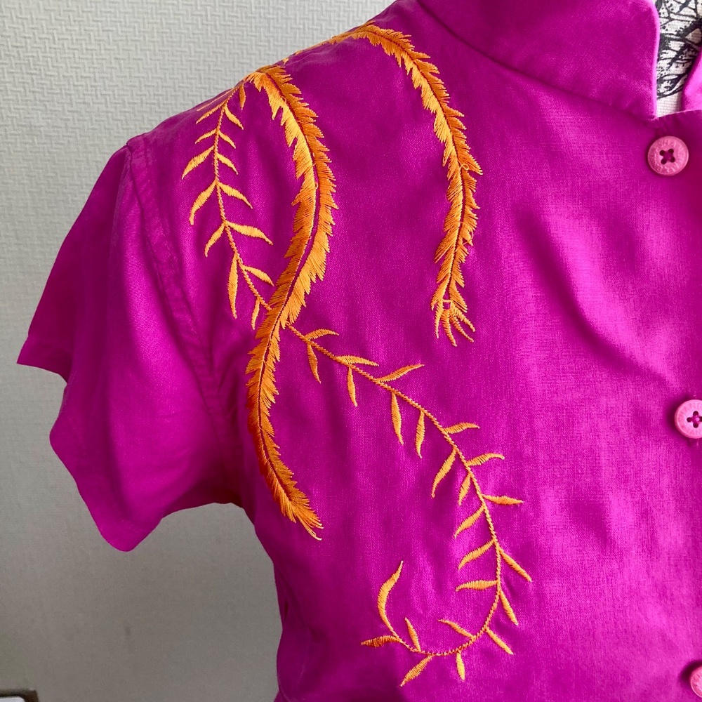 Shanghai Tang Magenta Embroidered Blouse With Pho… - image 2
